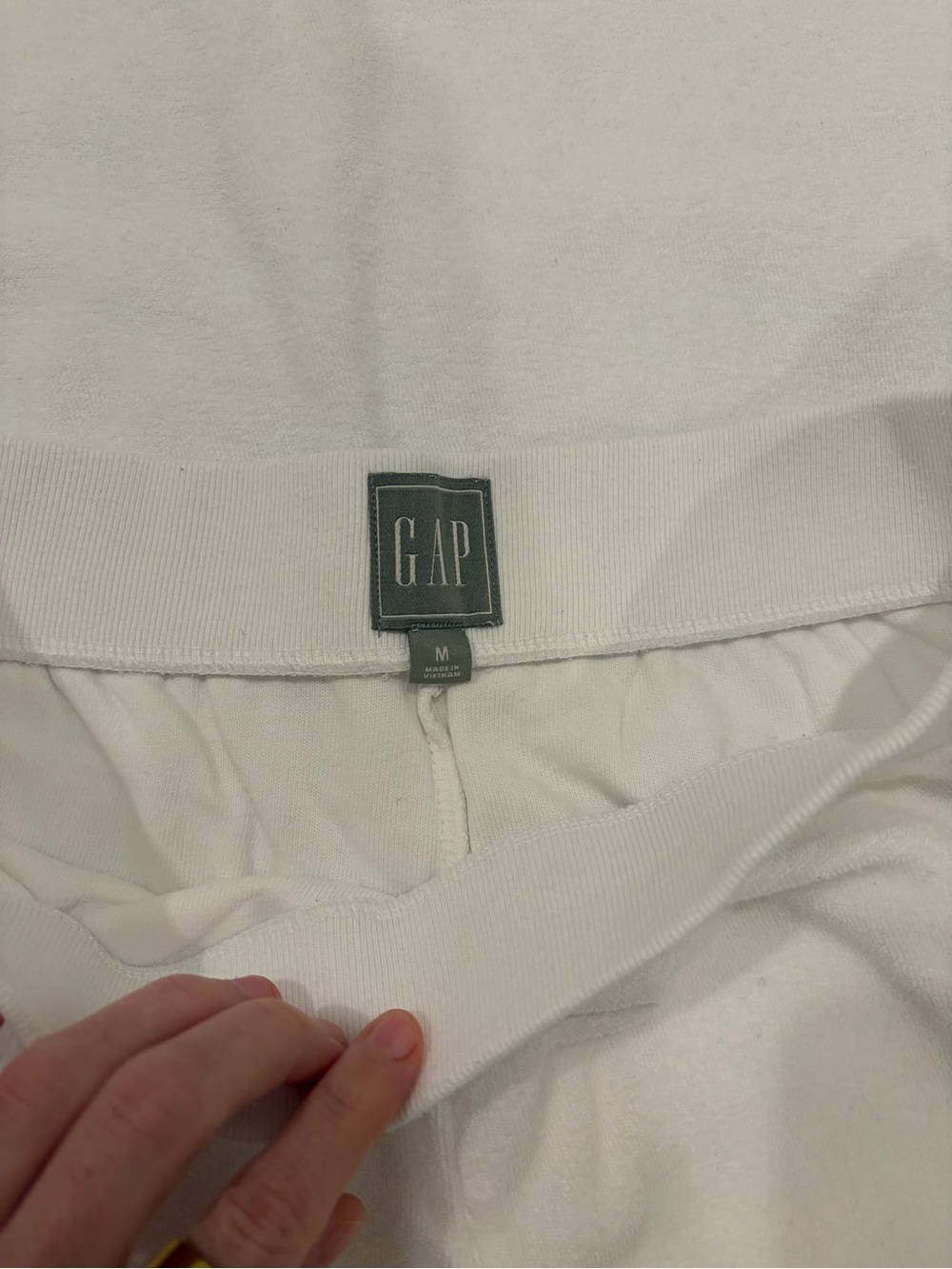 Gap Towel Terry Crewneck, High Rise Shorts and Scoop Neck Tank Top Set - Picture 6 of 7